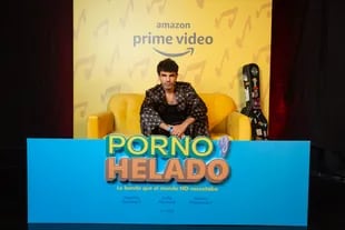 Santiago Talledo da vida a Segundo en Porno y Helado. Foto gentileza de Amazon Prime Video