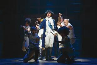 Los intérpretes elegidos poco se parecen a los pioneros, como Christopher Jackson en el rol de George Washington