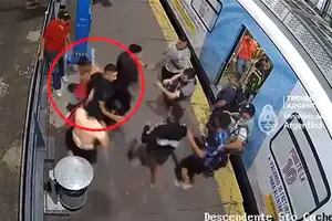 Intentó secuestrar a un menor en el tren Sarmiento y los pasajeros lo redujeron a golpes