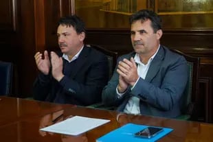 El secretario de Energía, Daroo Martínez, y el subsecretario de Energía Electroca, Federico Basualdo, en reunión del Equipo de Trobajo de Aprovechamientos Hydroelectricos Connections (Etahc)