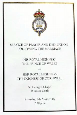 La invitación a la boda de Carlos y Camilla, celebrada el 9 de abril de 2005.