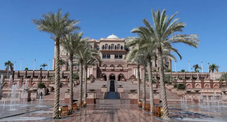 El hotel de la familia de Mansour, uno de los más lujosos del mundo