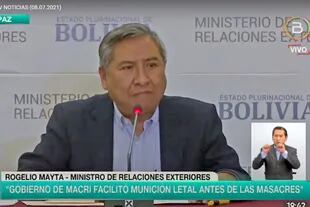Rogelio Mayta en su presentación de la denuncia contra el gobierno de Macri
