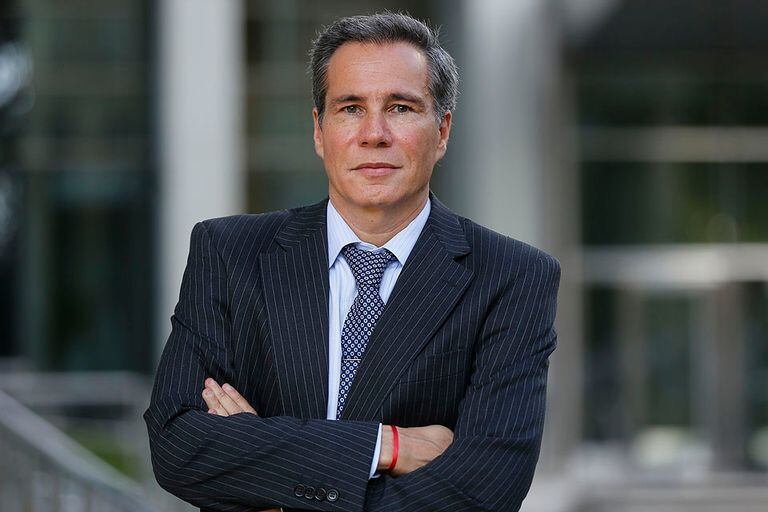 El fiscal Alberto Nisman pidió la indagatoria de la Presidenta por "confabulación criminal" para desvincular a Irán del atentado de la AMIA