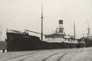 El buque mercante Merkur hundido por Scheringer