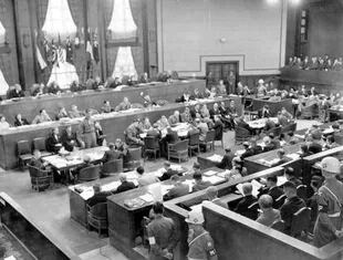 El Tribunal Penal Militar Internacional para el Lejano Oriente, conocido como el Juicio de Tokio, el Nuremberg japonés