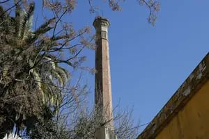 El misterio de las 80 chimeneas sin humo escondidas en Buenos Aires