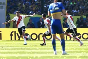 El roce en Rondón y el remate de Enzo Díaz: dos goles que se gritan de la Bombonera al Monumental