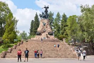 The Cerro de la Gloria, one of the most remarkable monuments in Mendoza