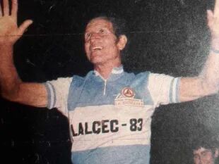 Remigio Saavedra atravesó el país en bicicleta dos veces, yendo desde Mendoza a Buenos Aires 
