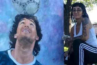 Claudia Pérez junto al retrato de Diego Armando Maradona