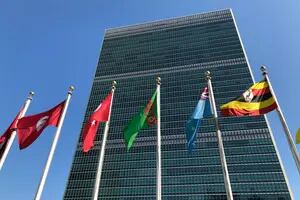 La ONU se ajusta. Lanza recortes por su peor crisis de fondos en una década