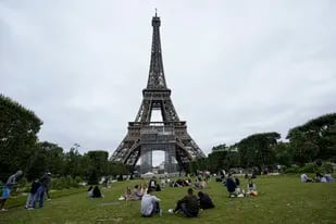 Un informe advierte sobre el estado de la Torre Eiffel
