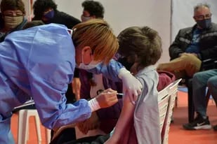 Vacunación de menores con comorbilidades menores de 18 en Neuquén