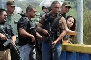 En 2019, Varela Rangel lideró los ataques contra quienes intentaban ingresar ayuda humanitaria a Venezuela en la frontera con Colombia