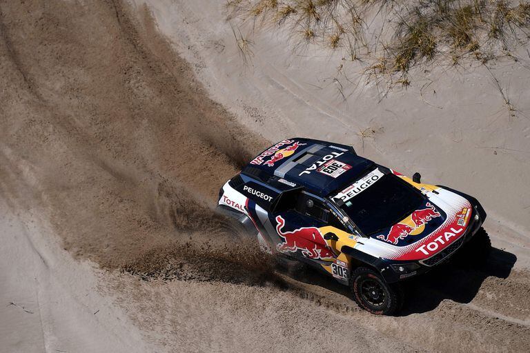 Matador legendario: Carlos Sainz, a punto de ganar otra vez el Rally Dakar