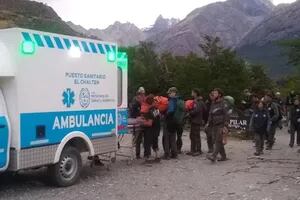 Rescatan a una turista uruguaya que sufrió un duro accidente cerca del Cerro Fitz Roy