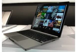 La Chromebook Pixel tiene una pantalla de 12,8 pulgadas, un chip Intel Core i5 y un precio de 1300 dólares