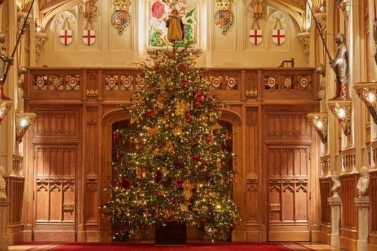 El árbol de Navidad de Windsor tiene dimensiones impresionantes (Crédito: Instagram)