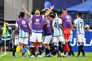 La Argentina venció a Brasil con la precisión de Barco, la cabeza de Gondou y las manos de Brey, y estará en Paris 2024