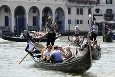 Venecia: las góndolas llevarán menos personas debido al sobrepeso de turistas