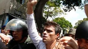Leopoldo López, el día en que se entregó