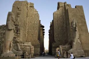 Las ruinas del templo de Karnak, un atractivo para los turistas de Egipto