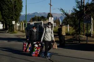 Volver a casa como sea: la odisea de los turistas atrapados en Bariloche