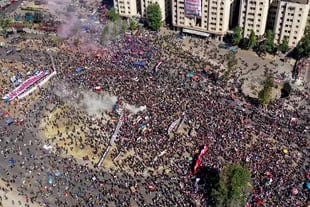 Los manifestantes conmemoraron este domingo el aniversario del inicio de las movilizaciones en Chile