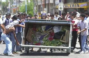 Violencia en Moreno, en medio de los saqueos