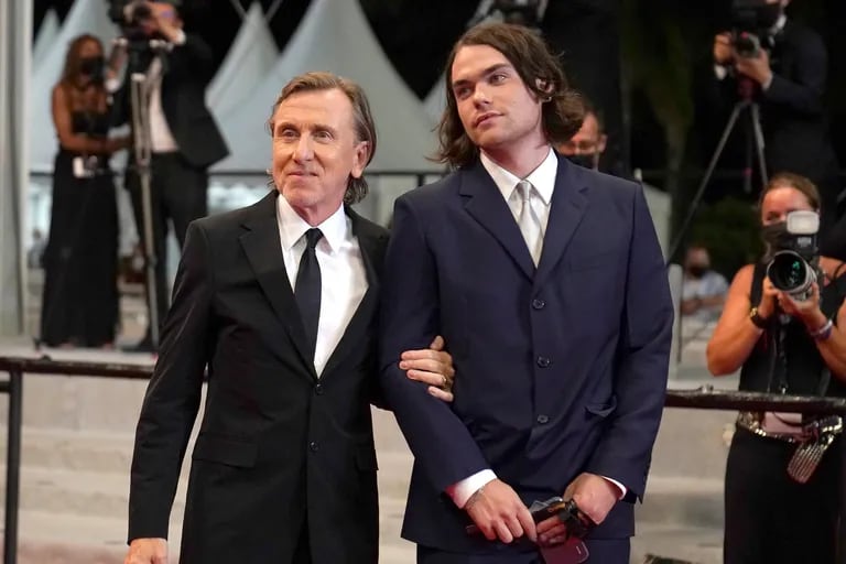 Murió Cormac Roth, el hijo de 25 años de Tim Roth