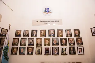 Galería de imágenes de los hombres que ocuparon la silla de Gran Maestre a lo largo de la historia de la masonería argentina.