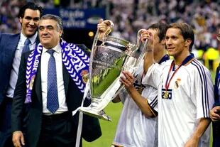 La lograda en el año 2000 fue la octava Champions League para Real Madrid; sin embargo, tras esa temporada Sanz perdería la elección contra Florentino Pérez, el actual presidente blanco.