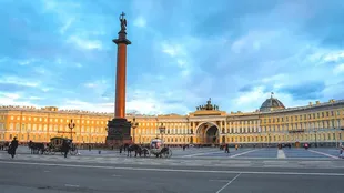 Palacio de Invierno al anochecer, San Petersburgo.