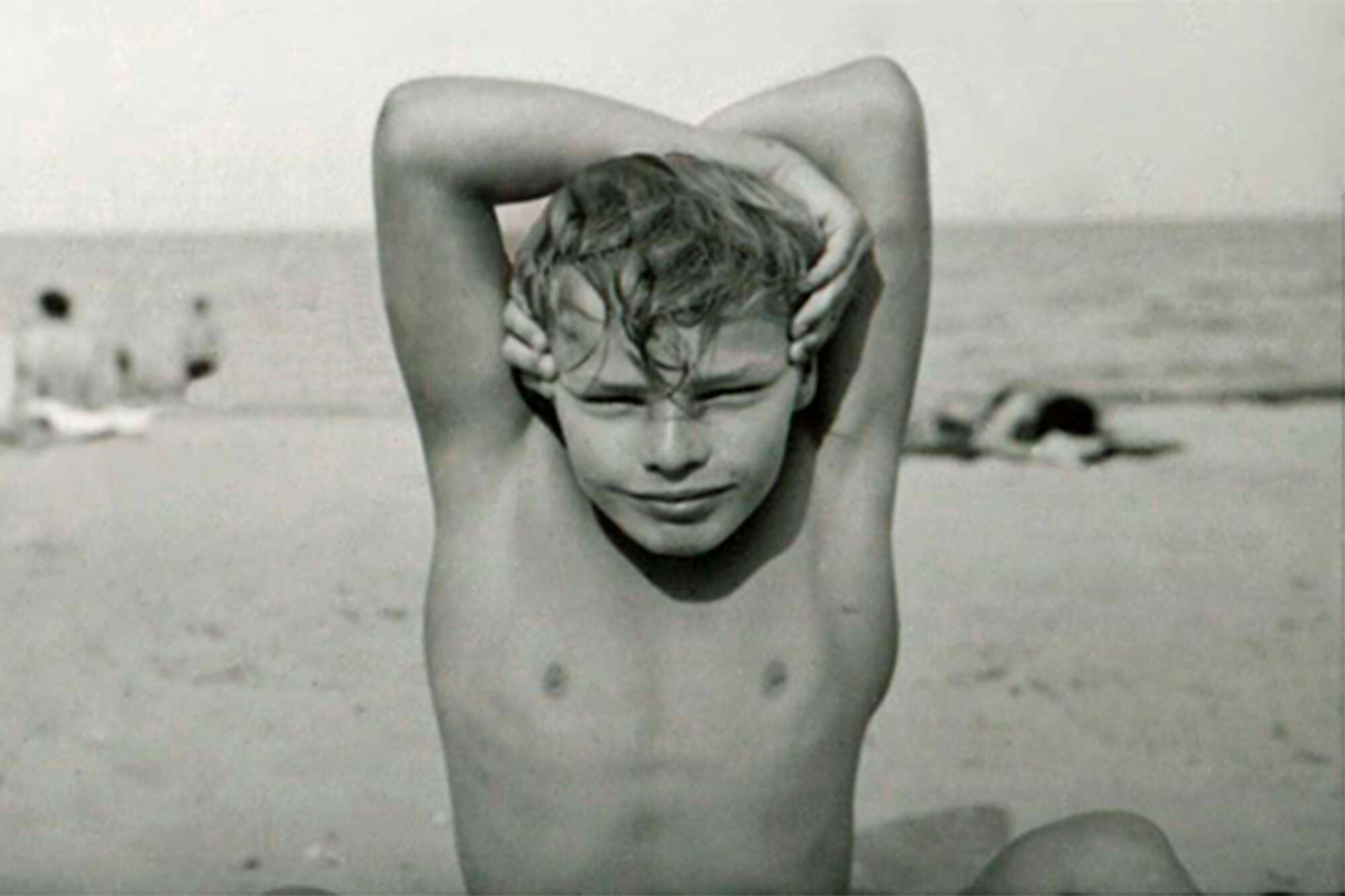 Marlon Brando tuvo una infancia muy alejada de la felicidad; fue hijo de padres alcohólicos y se crió en un hogar violento y disfuncional