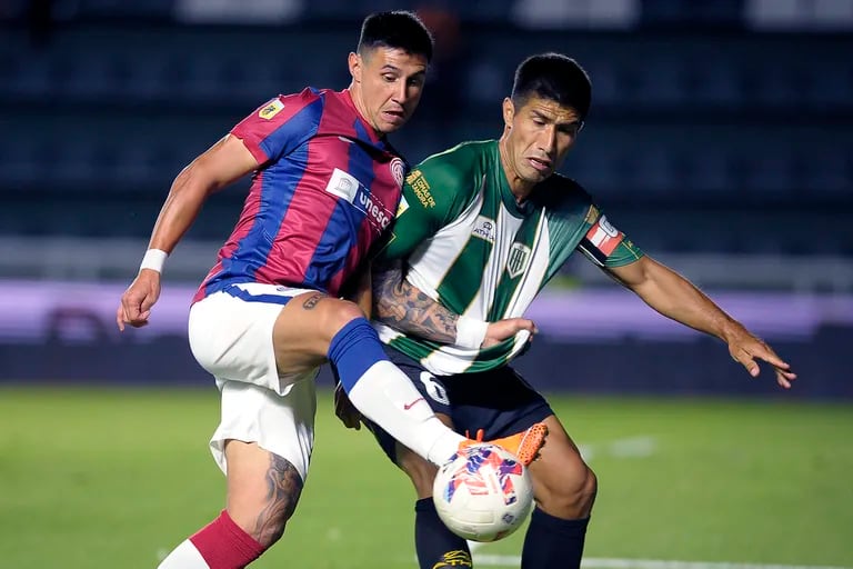 Un partido friccionado y sin goles marcó el inicio en la Copa de la Liga para Banfield y San Lorenzo