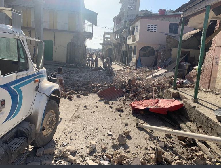 Haití: por lo menos 304 muertos por un sismo de magnitud 7,2 - LA NACION