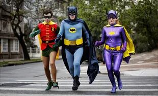 Liga de superhéroes y villanos: Batman (Gabriel Delmonico), Batichica (Nadia Merlo) y Robin (Emiliano Amante). 15/12/17
