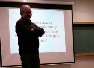 El doctor Juan Luis Linares participó en Córdoba de los preparativos del Congreso Nacional e Internacional de Psicología que se desarrollará en octubre con la presencia de reconocidos referentes.