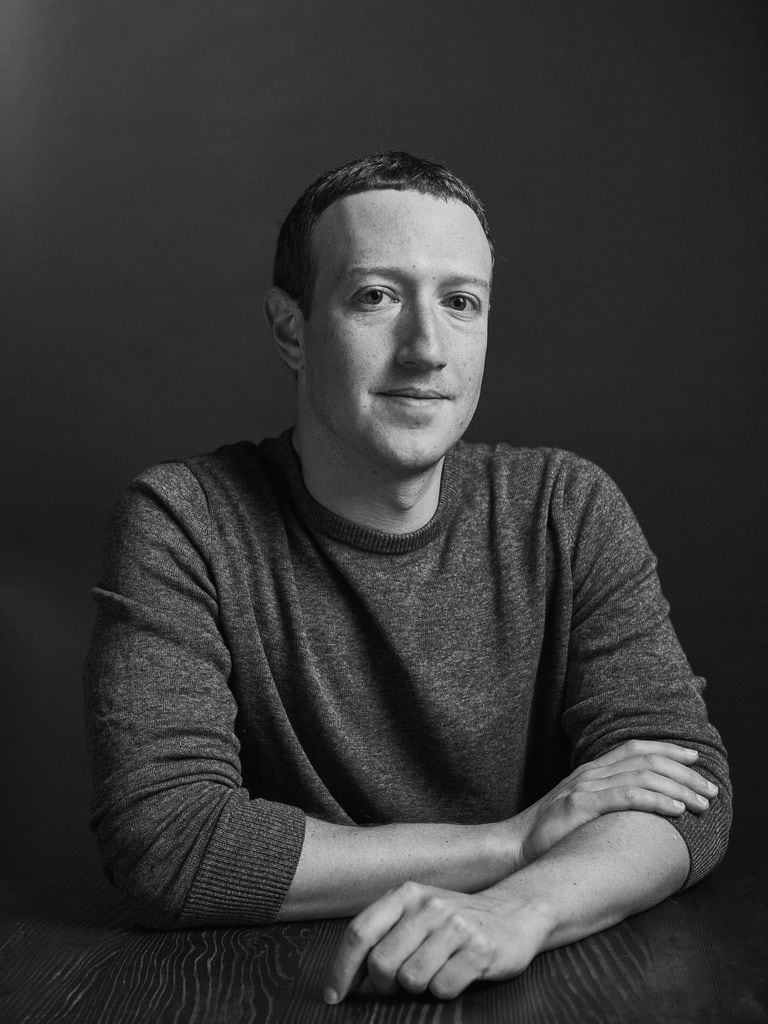 La empresa de Mark Zuckerberg tercerizó la tarea de "limpiar" los contenidos de Facebook
