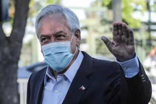 Sebastián Piñera, antes de votar en la elección de su sucesor