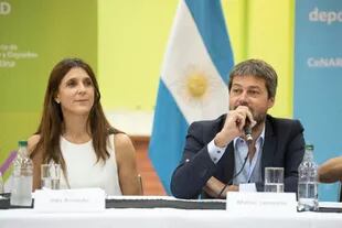 Matías Lammens, ministro de Deporte y Turismo, junto a Inés Arrondo, secretaria de Deporte. Esa cartera fue la que definió la batería de ayudas a los clubes y empresas turísticas mientras dure la pandemia.