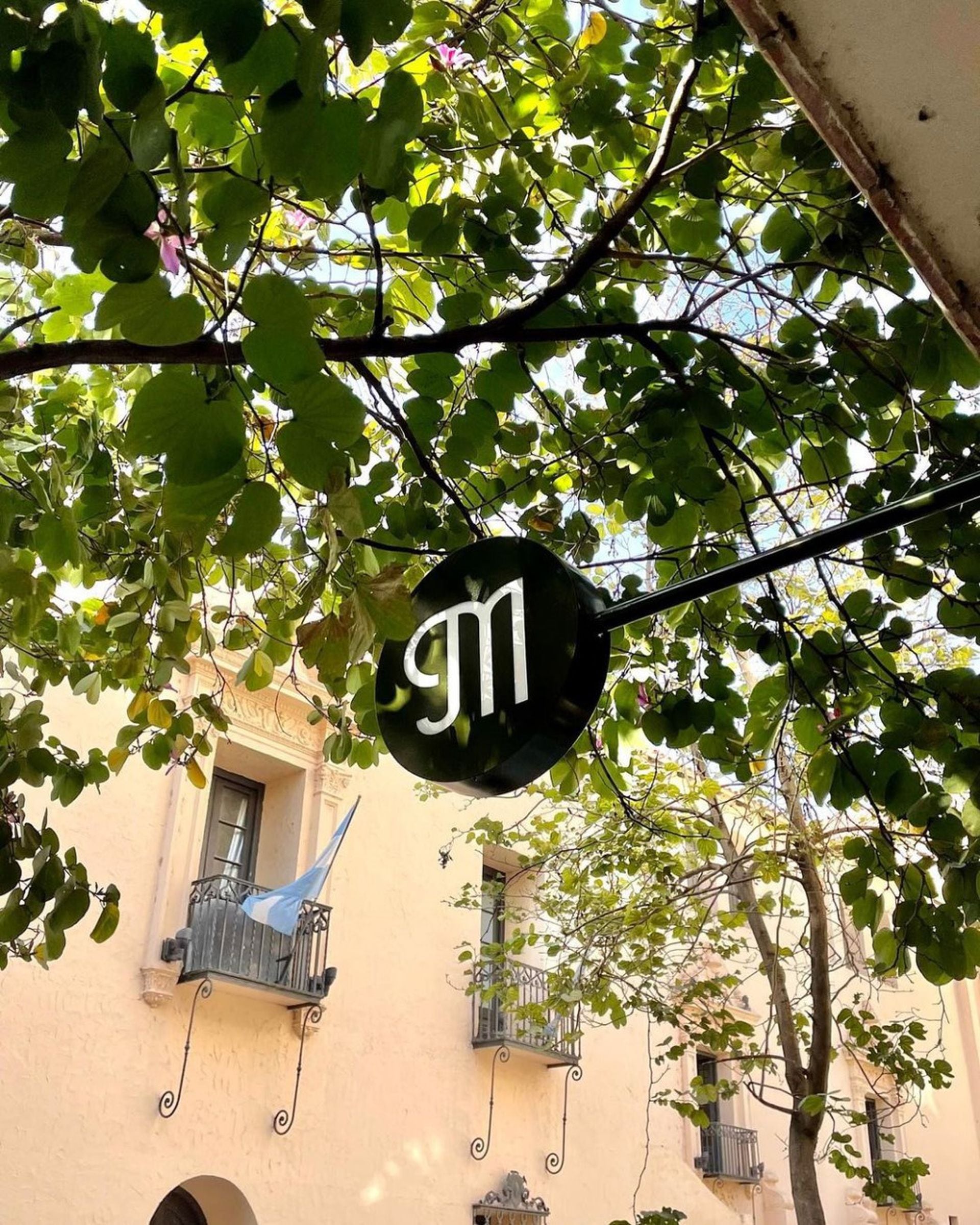 En una de las manzanas más lindas de Córdoba Capital se encuentra Mármol 17