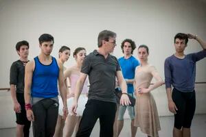 El argentino Luis Ortigoza deja la dirección del Ballet de Santiago de Chile