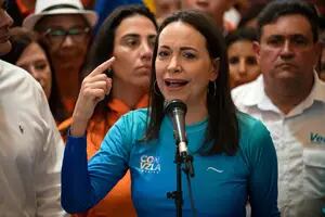 María Corina Machado aplasta a los partidos tradicionales en las primarias del cambio y desafía a Nicolás Maduro