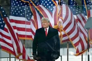 El presidente de Estados Unidos, Donald Trump, llega para hablar con los partidarios de The Ellipse cerca de la Casa Blanca el 6 de enero de 2021 en Washington, DC