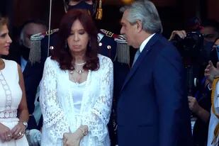 El Gobierno le respondió a La Cámpora por el ataque al despacho de Cristina Kirchner