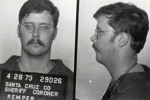 Ed Kemper, el 28 de abril de 1973, cuando se entregó a la policías del Condado de Santa Cruz, California