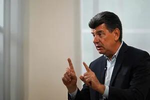 Los planes para el vínculo con la Argentina del opositor que busca desbancar al Partido Colorado en Paraguay
