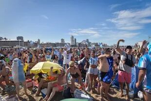 Festejos en Mar del Plata luego del partido